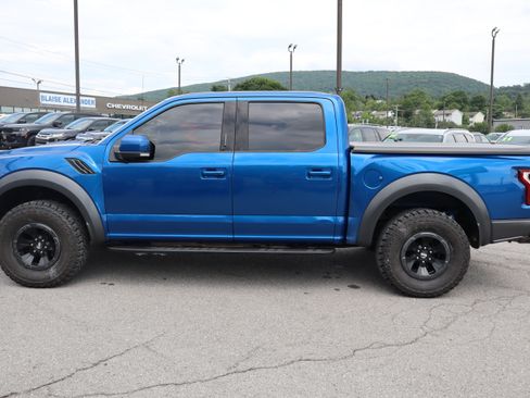 Used 2017 Ford F150 Raptor w/ Equipment Group 802A Luxury AWD/4WD image 8