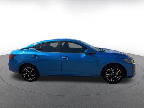 Used 2025 Nissan Sentra SV FWD image 16