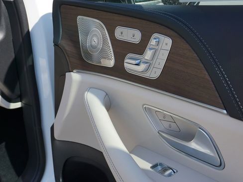 New 2026 Mercedes-Benz GLS 450 4MATIC image 48
