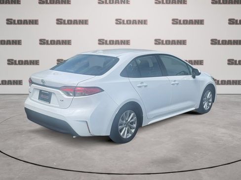 Used 2026 Toyota Corolla LE w/ LE Premium Package FWD image 5