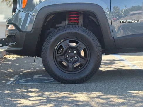 Used 2018 Jeep Renegade Sport w/ Power & Air Group AWD/4WD image 30