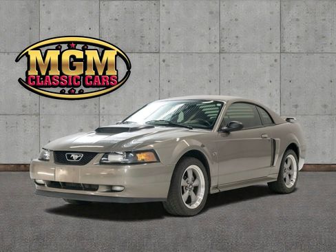 Used 2002 Ford Mustang GT RWD image 1