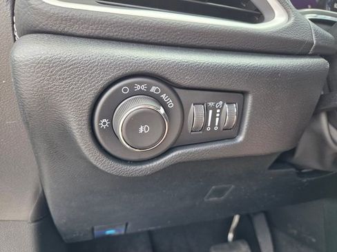 New 2026 Chrysler Pacifica Select image 20