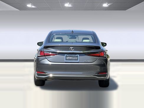 Certified 2024 Lexus ES 300h w/ Premium Package FWD image 11