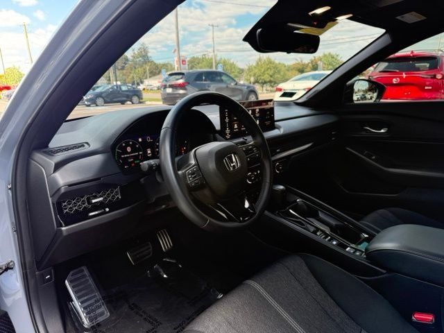 Used 2023 Honda Accord Sport image 12