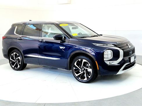 Used 2025 Mitsubishi Outlander SEL image 7