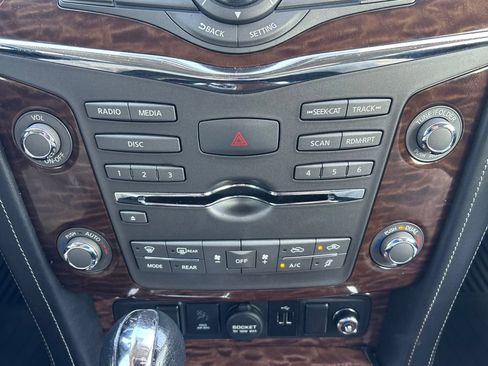Used 2019 Nissan Armada Platinum w/ Captain's Chairs Package RWD image 42
