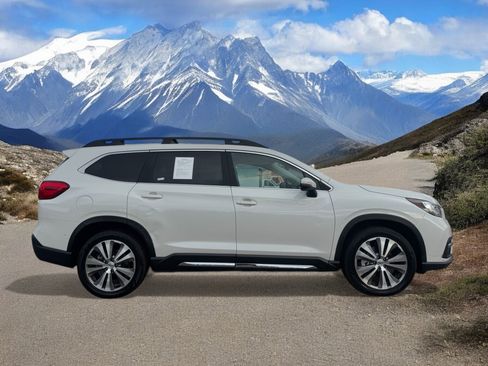 Used 2020 Subaru Ascent Limited w/ Popular Package #4 image 6