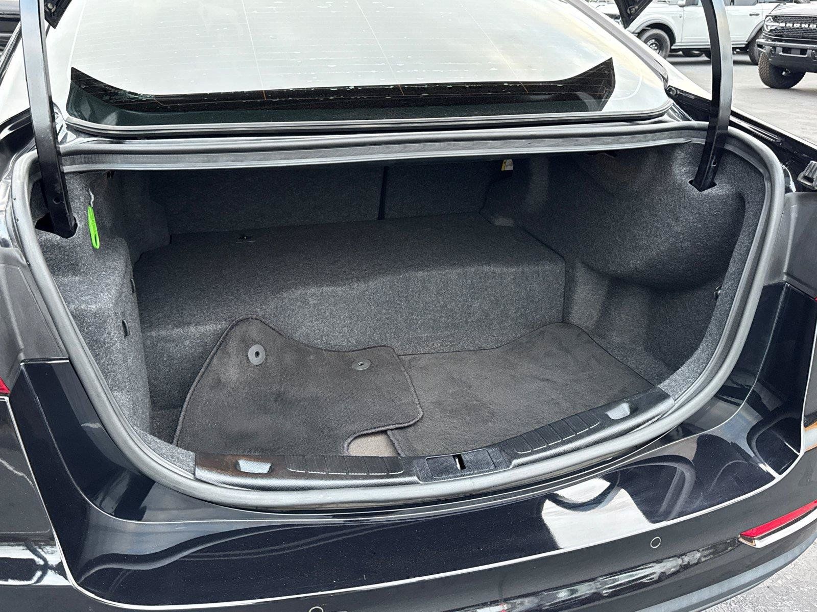 Used 2020 Ford Fusion SE FWD image 9