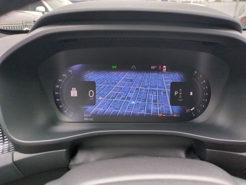 Used 2023 Volvo XC40 B5 Plus w/ Protection Package Premier AWD/4WD image 15