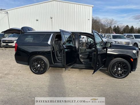 Used 2021 GMC Yukon XL Denali w/ Denali Premium Package image 40