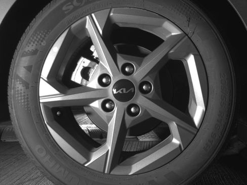 Used 2025 Kia K4 LXS FWD image 15