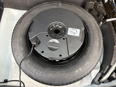 Used 2022 Volkswagen Atlas Cross Sport SEL Premium R-Line image 38