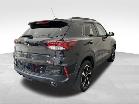 Used 2022 Chevrolet TrailBlazer RS w/ Sun and Liftgate Package image 5