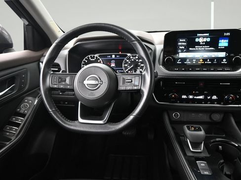 Certified 2023 Nissan Rogue SL w/ SL Premium Package FWD image 12