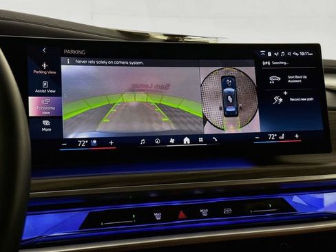 Certified 2023 BMW i7 xDrive60 w/ Executive Package 2 AWD/4WD image 14