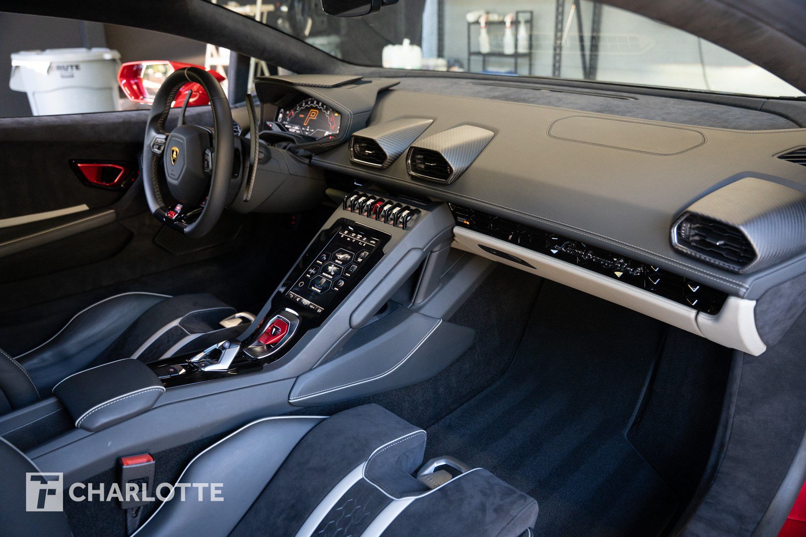 Used 2023 Lamborghini Huracan Tecnica RWD image 34