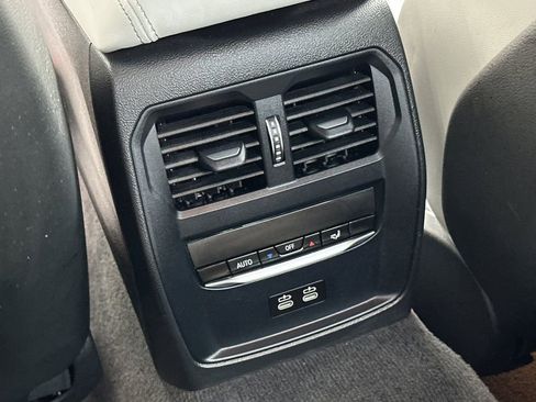 Used 2023 BMW M4 xDrive Competition image 13