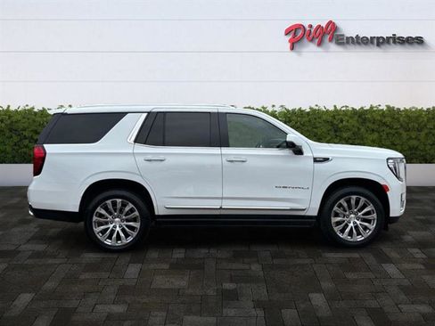Used 2023 GMC Yukon Denali image 7