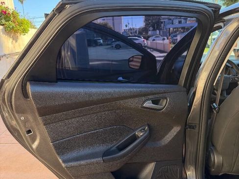 Used 2017 Ford Focus SE image 22