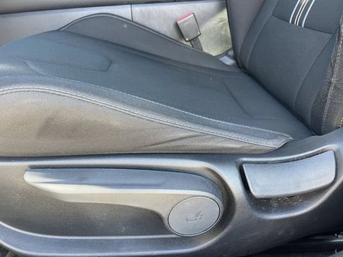 Used 2024 Hyundai Elantra SEL w/ Convenience Package FWD image 25