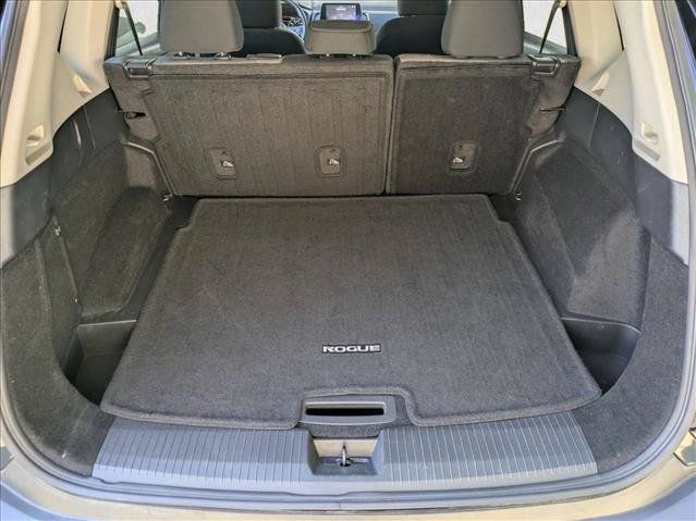 Used 2023 Nissan Rogue SV AWD/4WD image 6