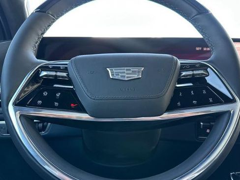 New 2025 Cadillac Escalade IQ Luxury 2 image 28