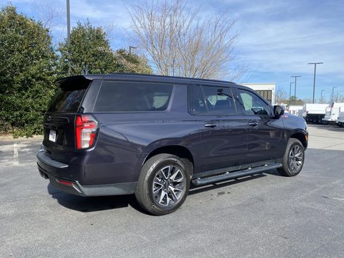 Used 2023 Chevrolet Suburban Z71 image 9