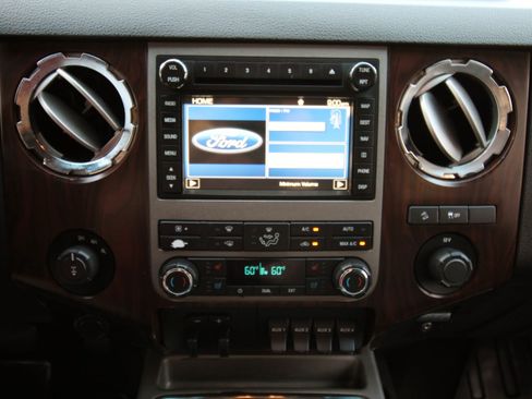 Used 2012 Ford F250 Lariat w/ Lariat Ultimate Pkg AWD/4WD image 30