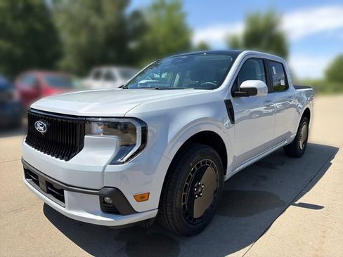 New 2026 Ford Maverick Lobo AWD/4WD image 11