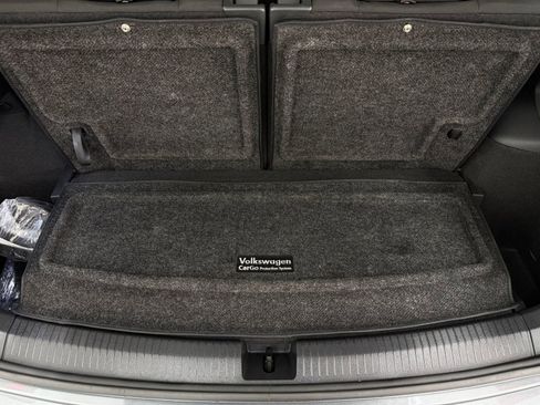 Used 2023 Volkswagen Tiguan S image 31