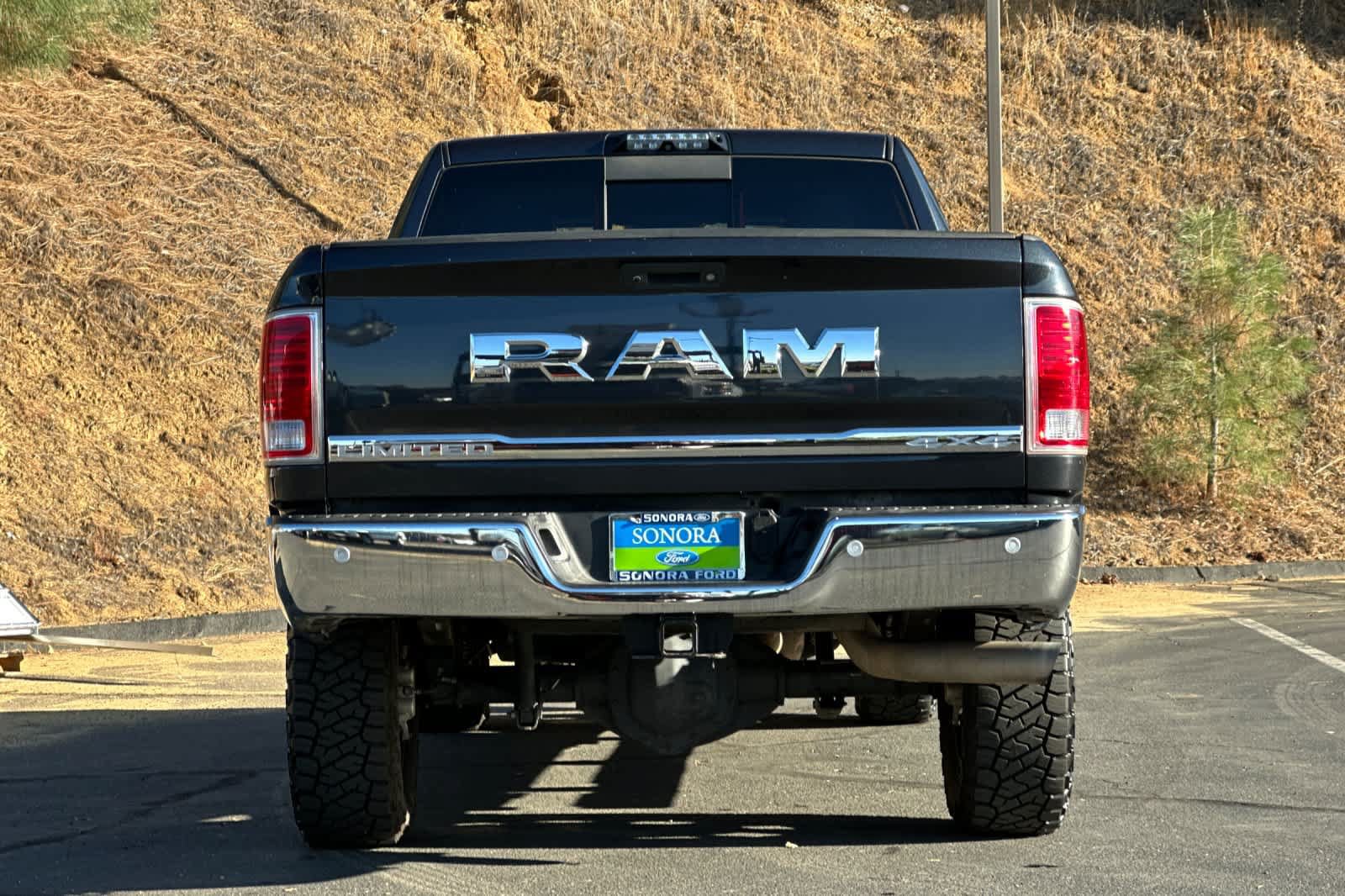 Used 2016 RAM 3500 Laramie Longhorn AWD/4WD image 5