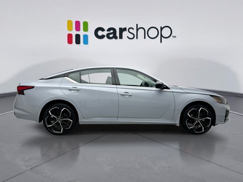Used 2023 Nissan Altima 2.5 SR AWD/4WD image 6