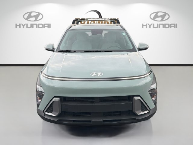 Used 2024 Hyundai Kona SEL FWD image 2