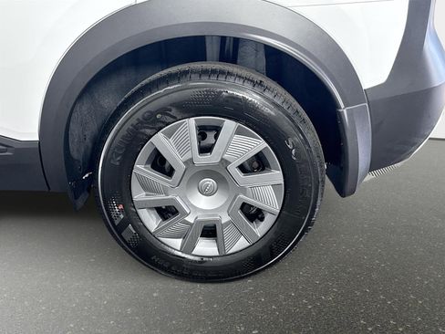 New 2026 Nissan Kicks S image 28