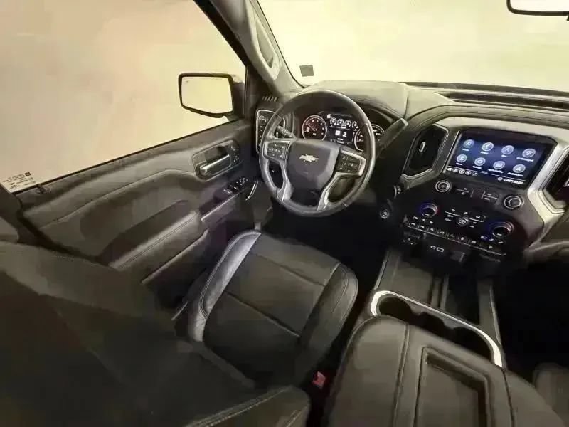 Used 2020 Chevrolet Silverado 1500 LTZ AWD/4WD image 31