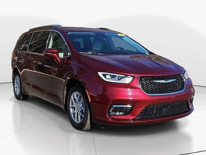 Used 2021 Chrysler Pacifica Touring-L