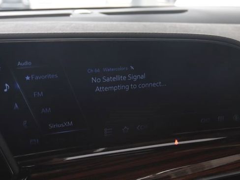 Certified 2022 Cadillac Escalade ESV Premium Luxury w/ Performance Package image 20