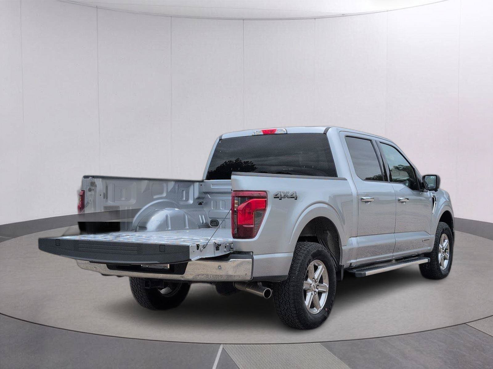 Used 2024 Ford F150 XLT w/ Mobile Office Package AWD/4WD image 5