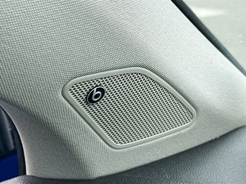 Used 2022 Volkswagen Taos SEL image 18