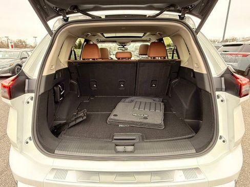 New 2026 Nissan Rogue Platinum w/ Platinum Premium Package image 17