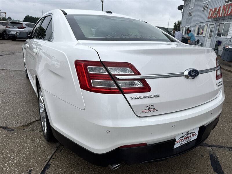 Used 2016 Ford Taurus Limited FWD image 5