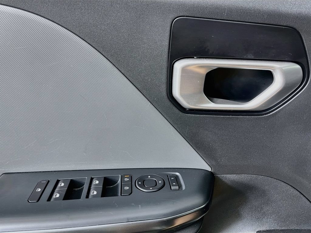 Used 2025 Kia K4 FWD image 22