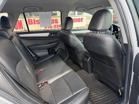 Used 2016 Subaru Outback 2.5i Premium AWD/4WD image 10