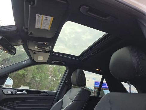 Used 2018 Mercedes-Benz GLE 350 4MATIC image 16