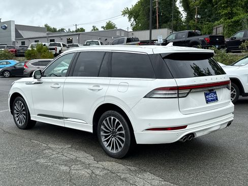 Used 2022 Lincoln Aviator Reserve w/ Equipment Group 201A AWD/4WD image 6