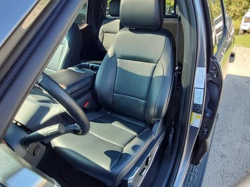 Used 2023 Ford F150 Lariat w/ Equipment Group 502A High AWD/4WD image 7