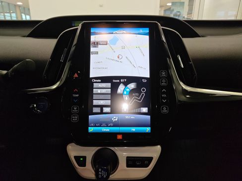 Used 2019 Toyota Prius Prime Advanced image 23