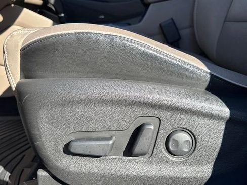 Used 2021 Hyundai Tucson Limited w/ Cargo Package image 13