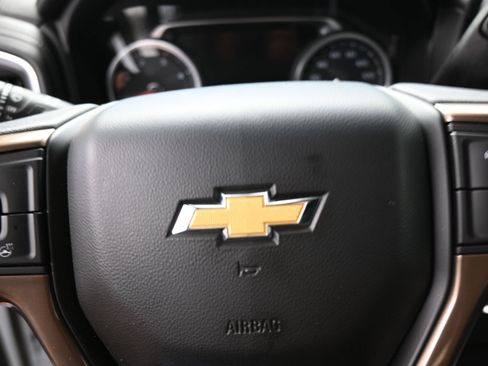 Used 2022 Chevrolet Silverado 2500 High Country AWD/4WD image 16